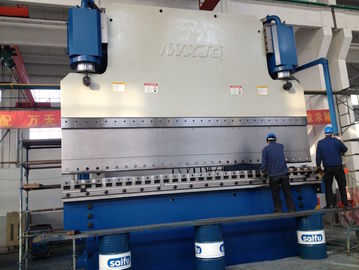 Machine horizontale de presse hydraulique 800 tonnes profondeur 1250mm de gorge de 6 M