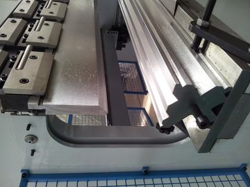 Estun E200 frein à pression hydraulique à plusieurs axes contrôlé pour applications lourdes