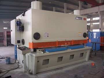Le cisaillement hydraulique de guillotine de commande numérique par ordinateur du système E21 d'Estun usine 10 millimètres d'épaisseur