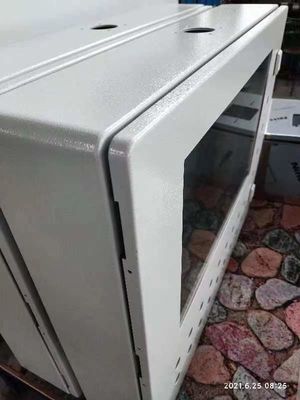 Couverture de porte ou d'armoire européenne Angle d'angle Machine de formage CNC Formage de coupe une fois