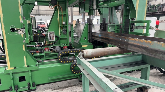 Machine de forage 3D à faisceau CNC à grande vitesse 7 axes Haute efficacité et précision